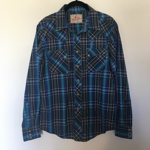 Wrangler blue plaid button down size small